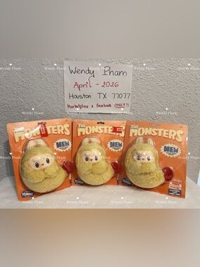 🍤 Labubu Wacky Mart Shrimp earphone case